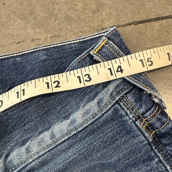 Vintage Y2K True Religion Fray Cutoff Bermuda Jorts Jean Shorts 29 Medium Wash - Picture 4 of 6